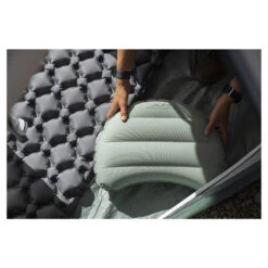 Alps Mountaineering Vice Pillow -Alps Mountaineering Adventure Outlet Store vicepillow torey philipp fall 2022 001032